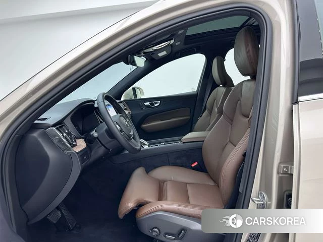 Volvo XC60 2025 Шампань из Китая