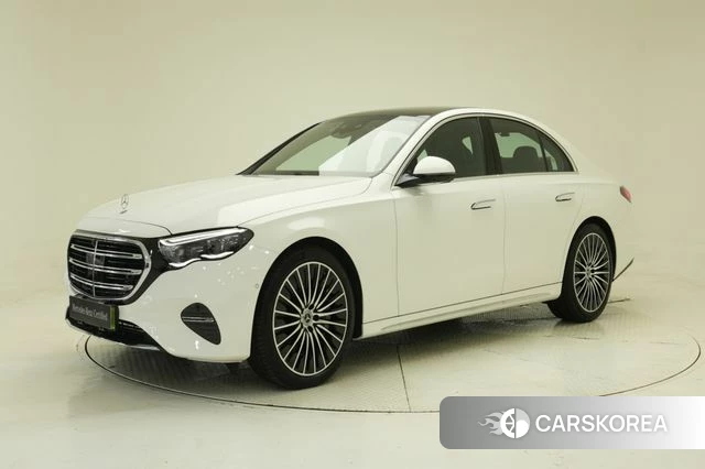 Mercedes-Benz E-Class W214 2025 Белый из Кореи