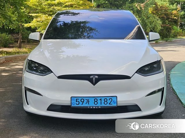 Tesla Model X 2023 Белый из Кореи