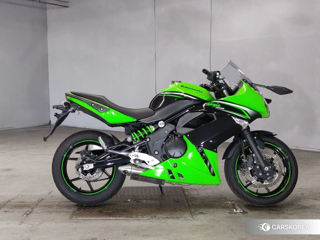 Проданный Kawasaki NINJA 400R 2013 из Японии