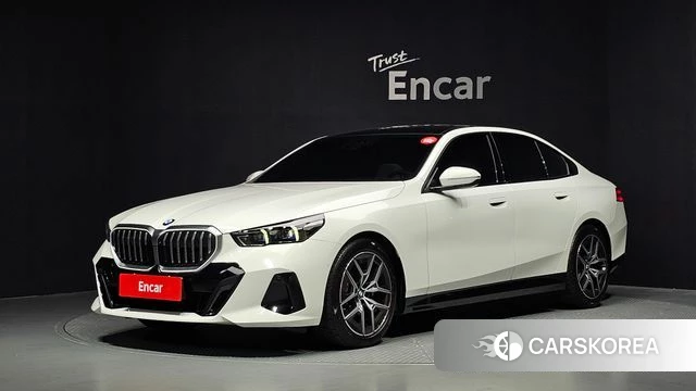 BMW 5 Series (G60) 2025 Белый из Кореи