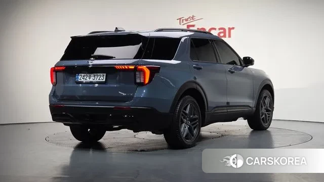 Ford Explorer 6th Generation 2025 Синий из Кореи