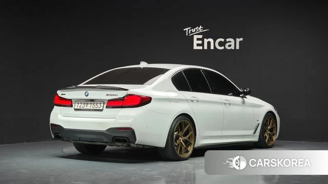 BMW 5 Series (G30) 2020 Белый из Кореи