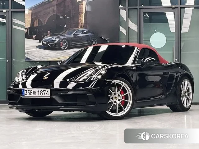 Porsche 718 Boxster 2024 Черный из Кореи