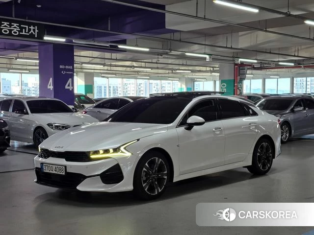 Kia K5 3rd generation 2022 Белый из Кореи