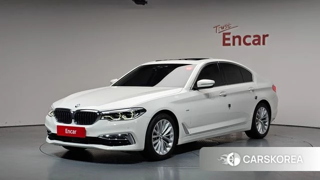 BMW 5 Series (G30) 2018 Белый из Кореи