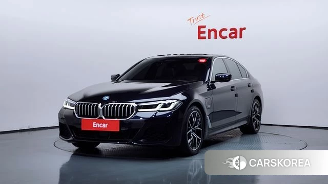 BMW 5 Series (G30) 2022 Черный из Кореи