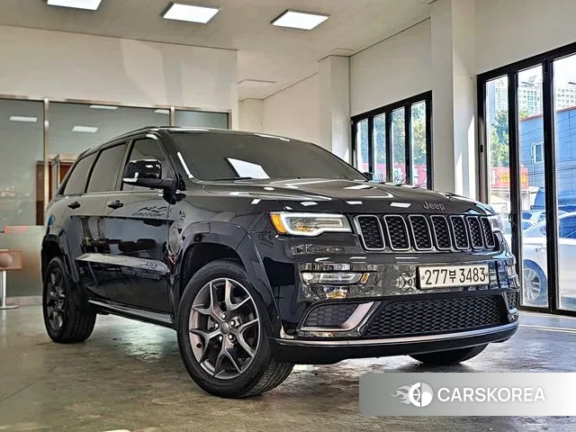 Jeep Grand Cherokee 2020 Черный из Кореи