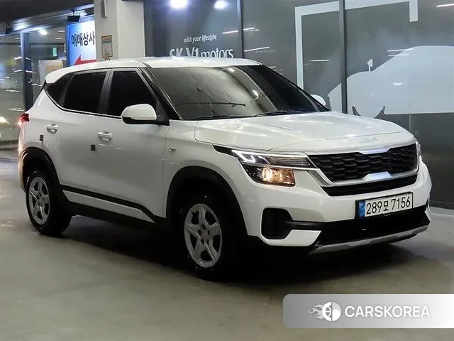 Kia Seltos 2022 Белый из Кореи