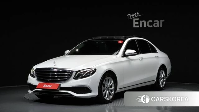 Mercedes-Benz E-Class W213 2019 Белый из Кореи