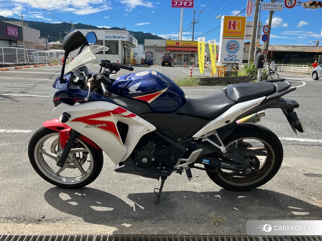 Проданный Honda CBR250R 2011 из Японии, фото 2