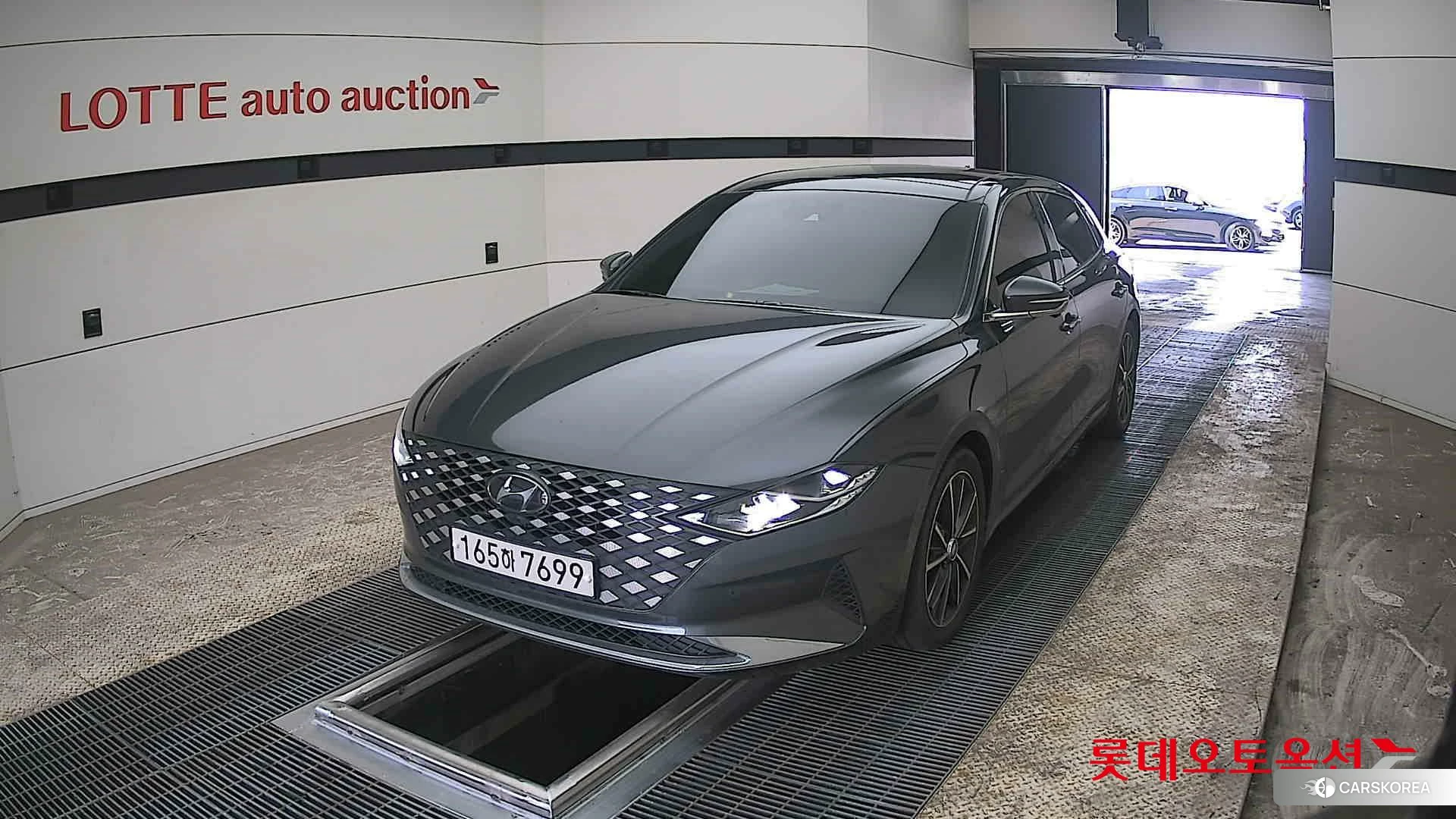 Hyundai Grandeur 2022 Nocturne Grey Metallic из Кореи