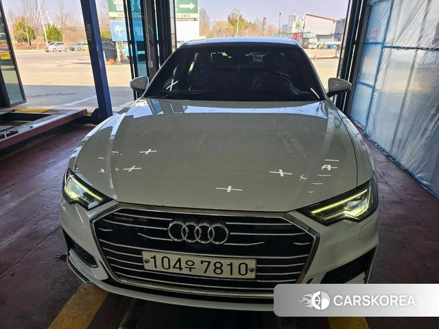 Audi A6 (C8) 2020 Белый из Кореи