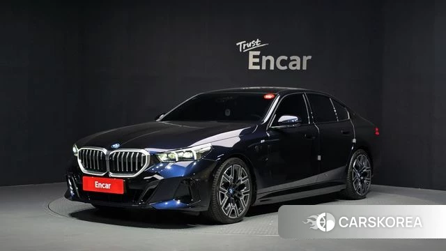 BMW 5 Series (G60) 2025 Черный из Кореи