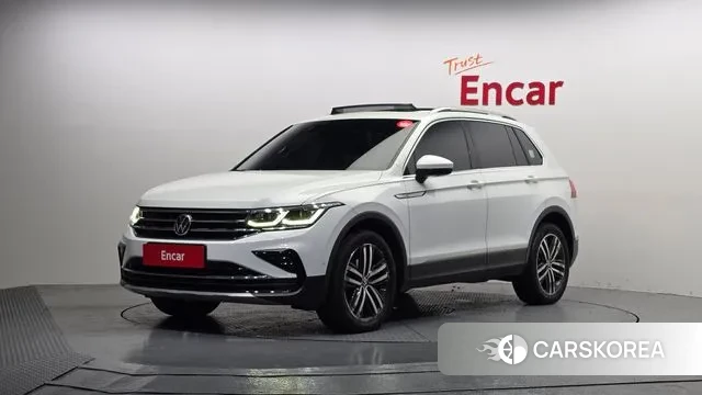 Volkswagen Tiguan second Generation 2021 Белый из Кореи