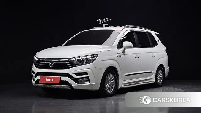 Ssangyong Korando Turismo 2018 Белый из Кореи