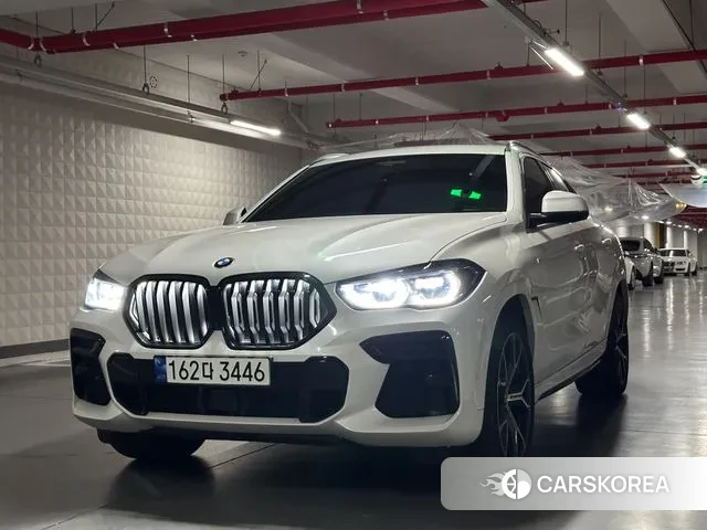 BMW X6 (G06) 2023 Белый из Кореи
