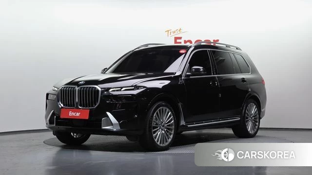 BMW X7 (G07) 2024 Черный из Кореи