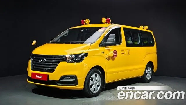 Hyundai The New Grand Starex 2018 Желтый из Кореи