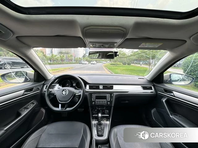 Volkswagen Bora 2018 Шампань из Китая