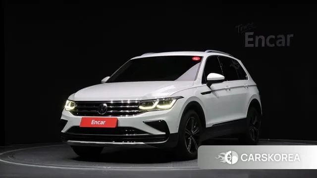 Volkswagen Tiguan second Generation 2022 Белый из Кореи