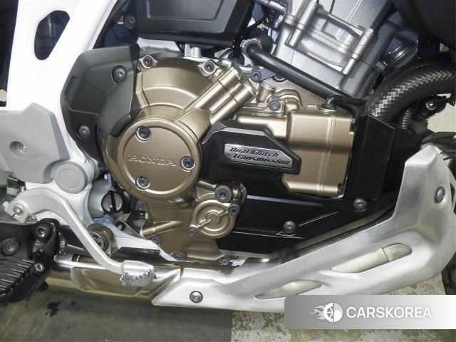 Engine photo