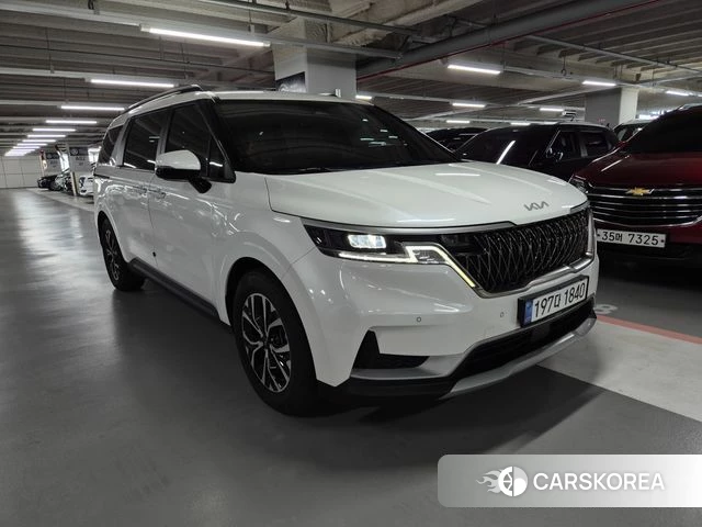 Kia Carnival 4th generation 2022 Белый из Кореи