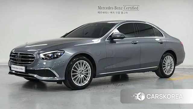 Mercedes-Benz E-Class W213 2022 Серый из Кореи