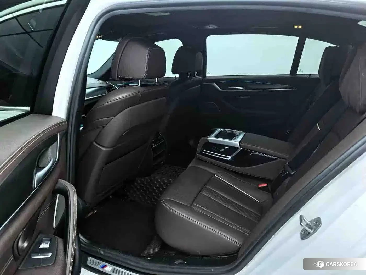 BMW 5 series 2022 Белый из Китая, фото 2