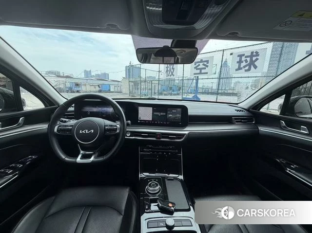 Kia K5 2022 Белый из Китая