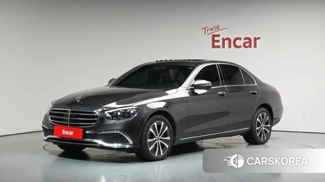 Mercedes-Benz E-Class W213 2021 Серый из Кореи