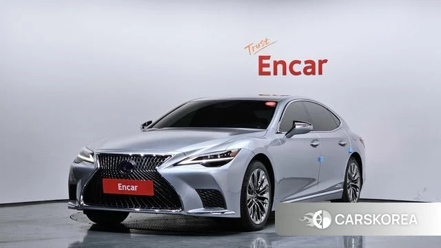 Lexus LS500h 5th generation 2022 Серебряный из Кореи