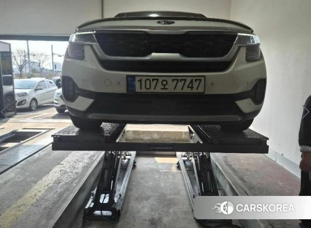 Kia Seltos 2021 Белый из Кореи