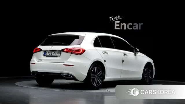 Mercedes-Benz A-Class W177 2023 Белый из Кореи