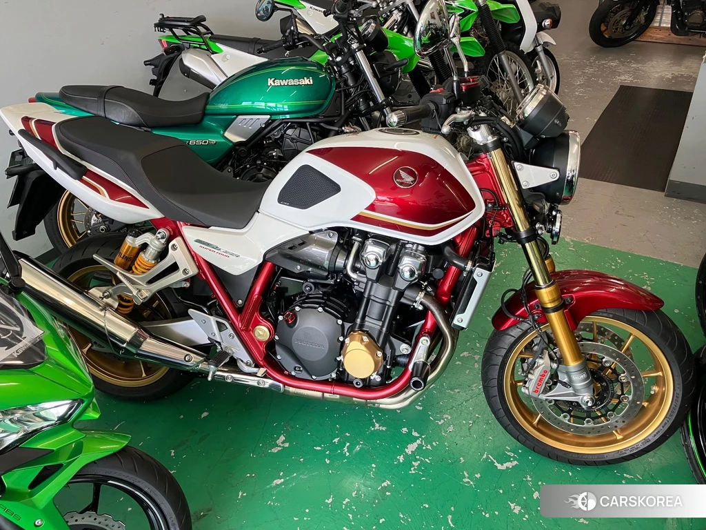 Проданный Honda CB1300SF SP 2023 из Японии