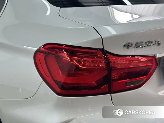 BMW 1 series 2023 Белый из Китая