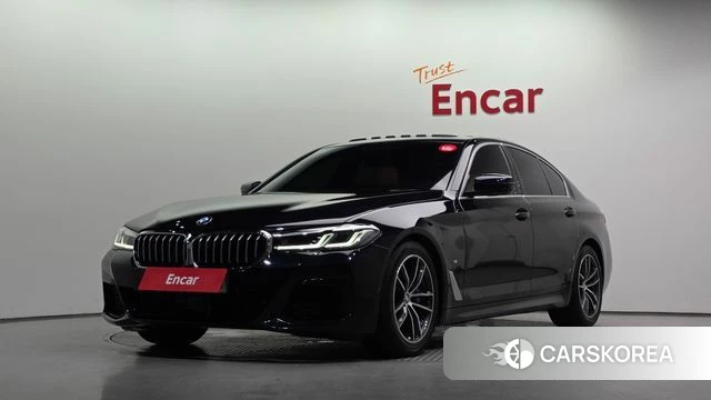 BMW 5 Series (G30) 2022 Черный из Кореи