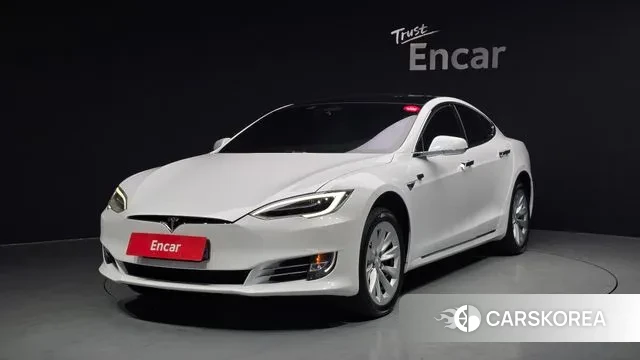 Tesla Model S 2020 Белый из Кореи