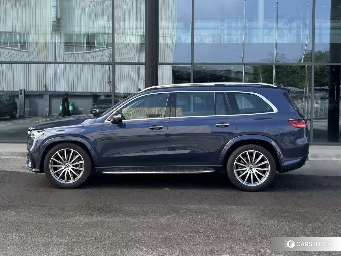 Mercedes-Benz GLS 2023 Синий из Китая