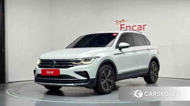 Volkswagen Tiguan second Generation 2022 Белый из Кореи