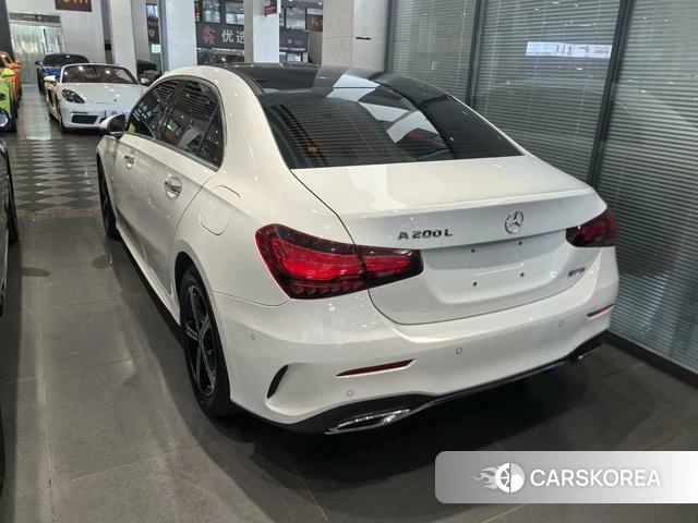 Mercedes-Benz Class A 2023 Белый из Китая