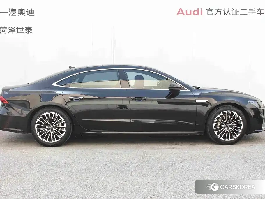 Audi A7L 2026 Черный из Китая