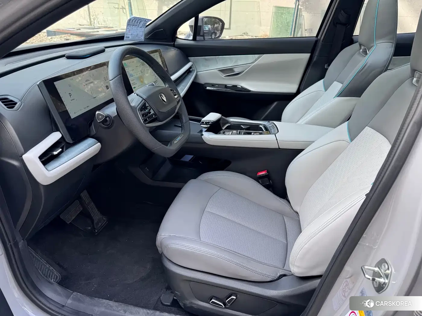 Chang'an UNI-T 2024 Silver/gray из Китая