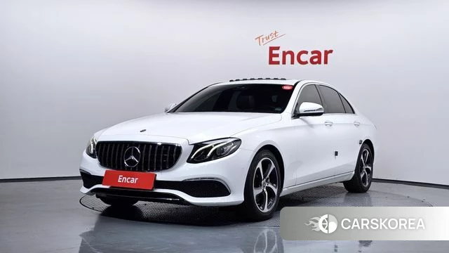 Mercedes-Benz E-Class W213 2019 Белый из Кореи