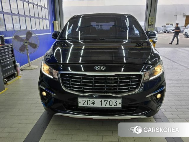 Kia The New Carnival 2019 Черный из Кореи