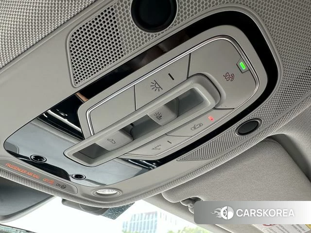 Audi Q7 2022 Черный из Китая