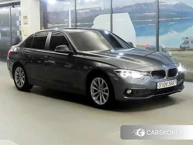 BMW 3 Series (F30) 2018 Серый из Кореи