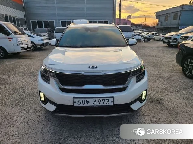 Kia Seltos 2019 Белый из Кореи