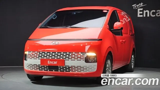 Hyundai Staria 2021 Красный из Кореи