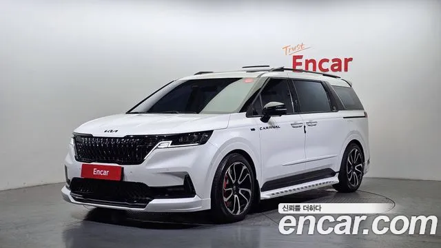 Kia Carnival 4th generation 2023 Белый из Кореи